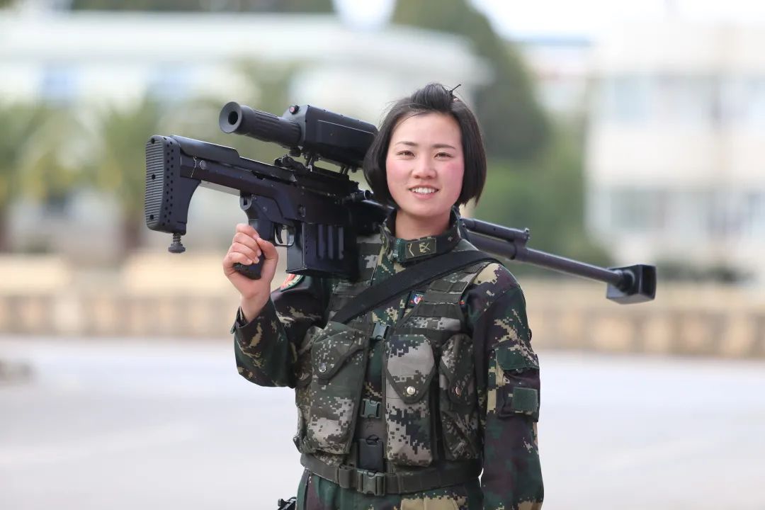 雪枫特战旅女子特战队图片